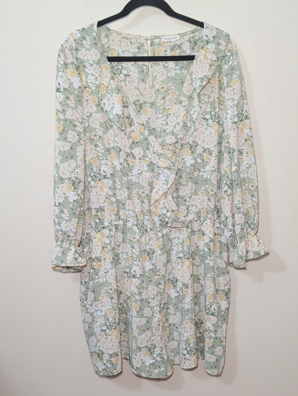 Chicsoul Floral Romper Sage Green Cream Yellow Ruffle Neckline Women's Size 3XL